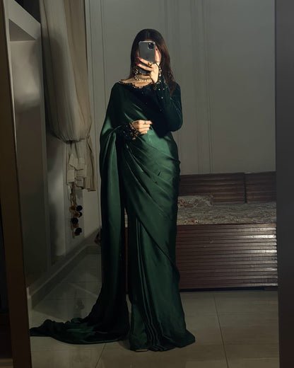Inaya - Ready-to-Wear Silk Saree with Velvet Blouse in Emerald Green by SEHZA