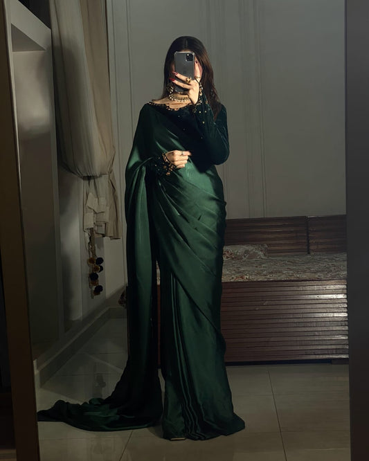 Inaya - Ready-to-Wear Silk Saree with Velvet Blouse in Emerald Green by SEHZA