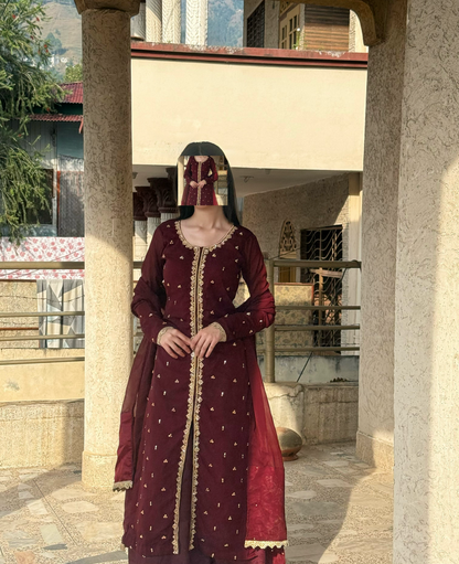 Rang e Ishq Embellished Open-Front Suit